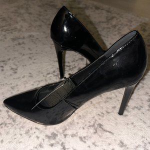 Black Patent 4" heels, Forever 21, NWT, size 10